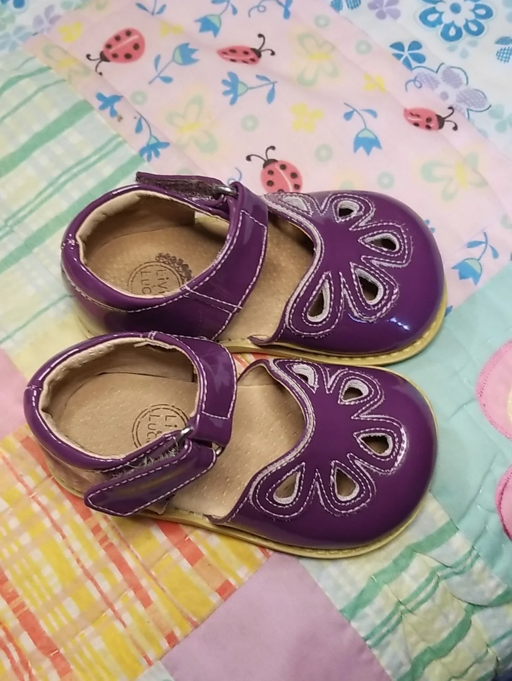 Livie & Luca Purple Patent Leather Mary Janes Size 5 Grape Petals